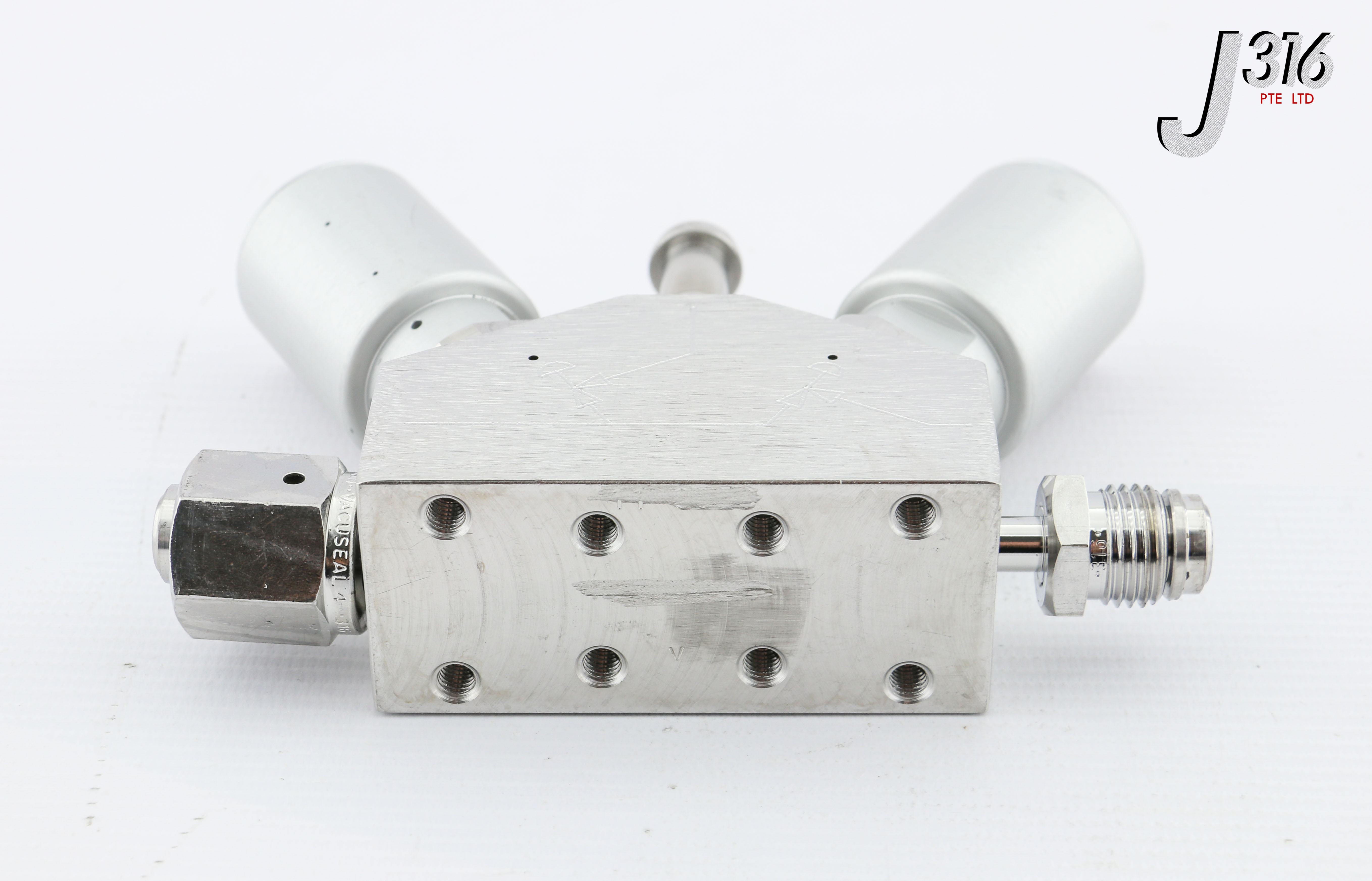 25768 VERIFLO 3-WAY HIGH PURITY PNEU VLV, 45400314 945Y1NC